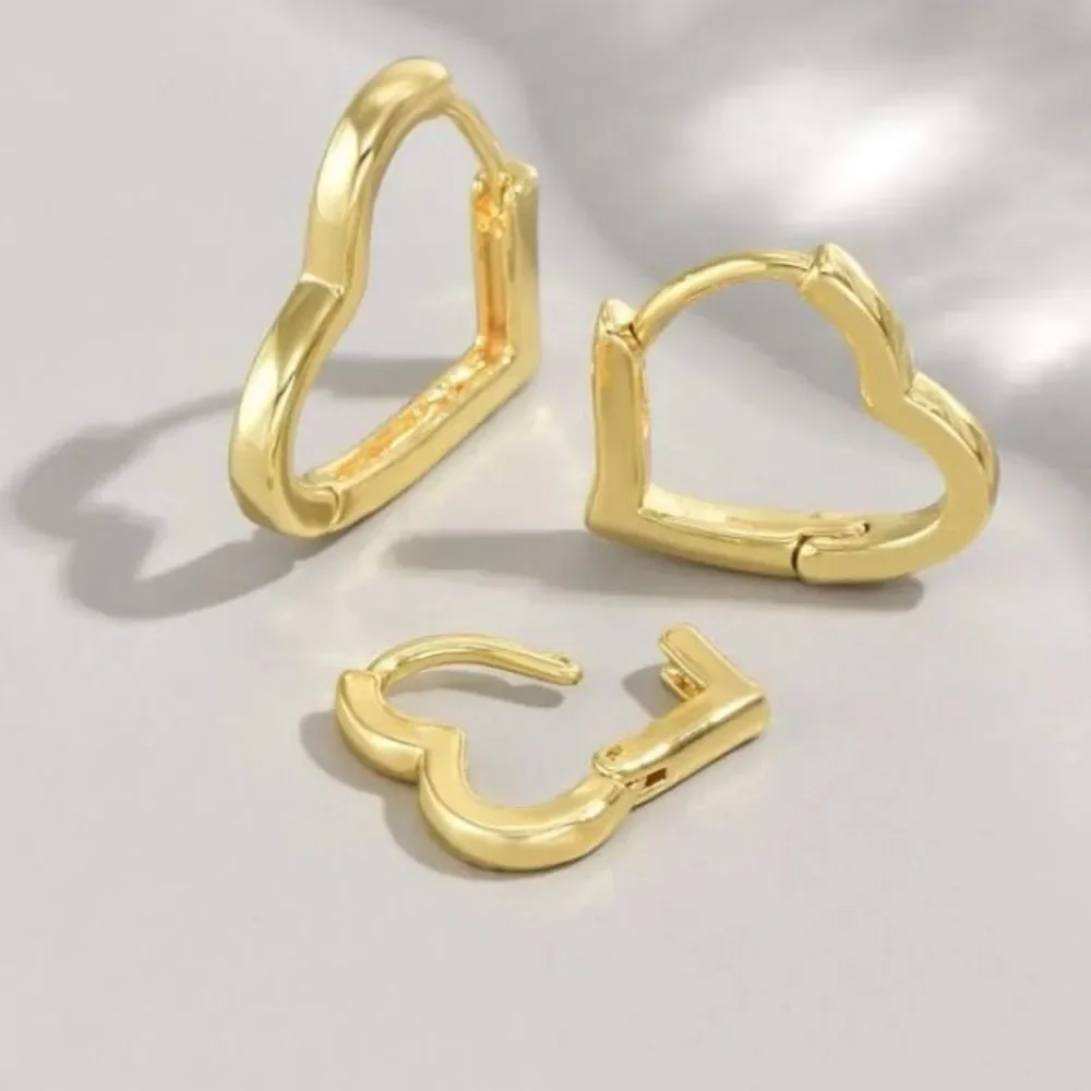 3for$20 3pcs/set Heart Design Hoop Earrings
